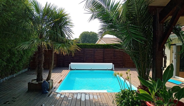 House with swimming pool 20 minutes from the beaches of Seignosse-Hossegor