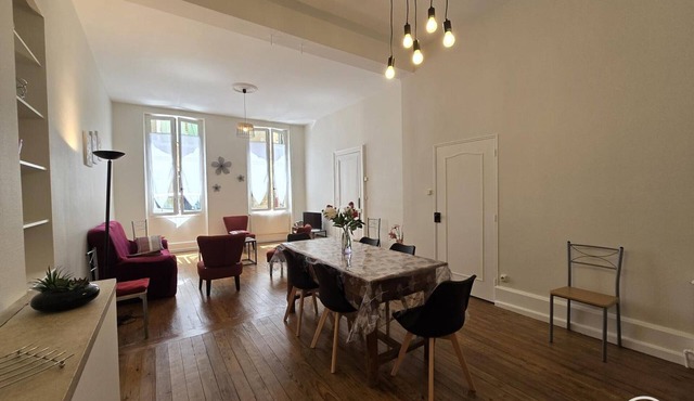 House with rooftop terrace in the heart of Périgord