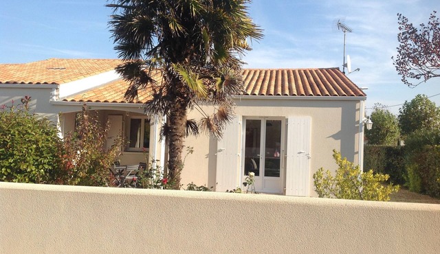 House full foot, 4 bikes available shops on foot, beach 10 minutes to bike