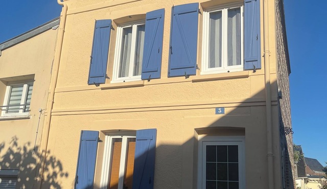 HOUSE FULL OF CHARM IN ETRETAT 100m from the beach