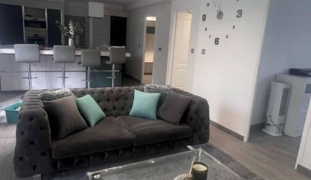 house/garden/pool/20 min from Paris