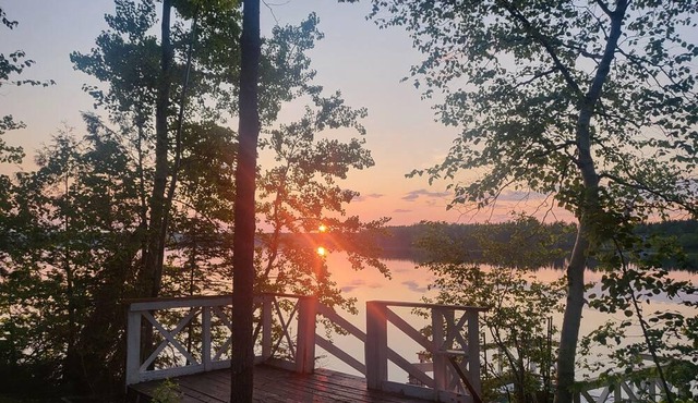 House Golf course . River front, kayaking,canoe,paddle board.Gorgeous sunsets