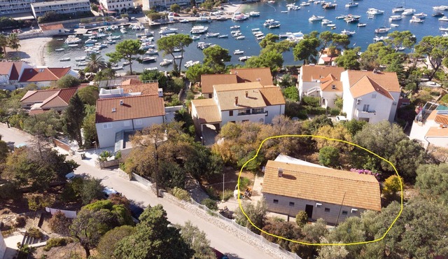 House Green oases in center (82921-K1) - Hvar - island Hvar