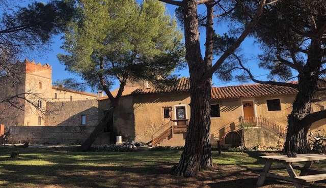 House Hamlet Monastir del Camp