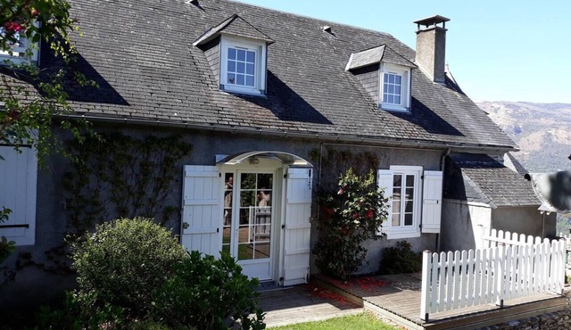 House Hautes-Pyrenees/15 mn Lourdes 30 mn Cauterets Gavarnie,