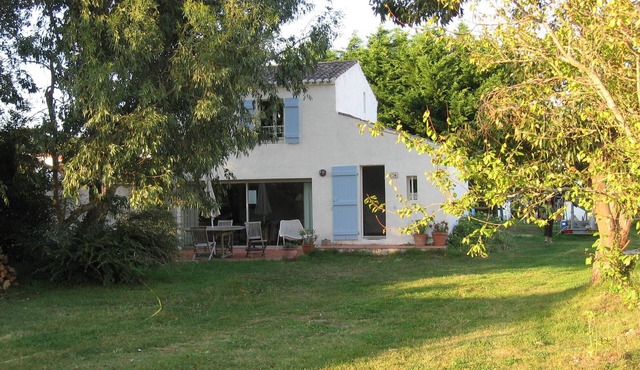 House ideal for a couple with large enclosed garden