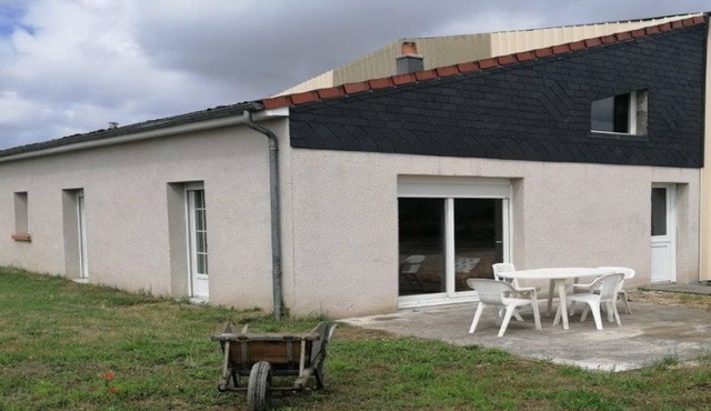 HOUSE in a charming village near the castles