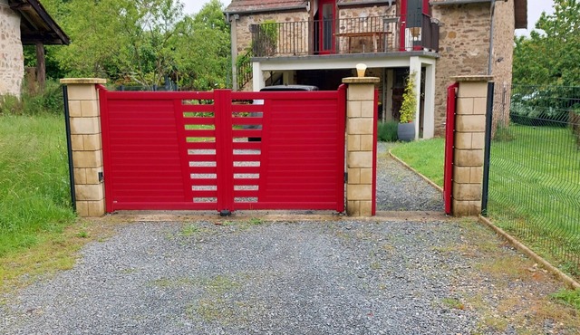 House in a small hamlet in the countryside. Absolute peace and quiet.