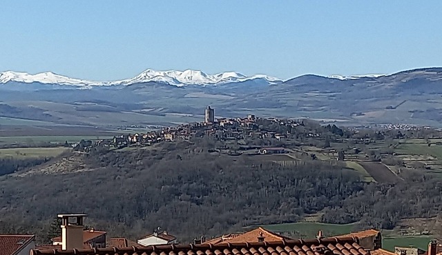 House in an old winegrowing village in the Allier Valley