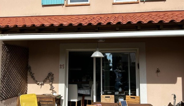 House in Carro fishing port, surf spot, 200m from the sea, swimming pool,tennis