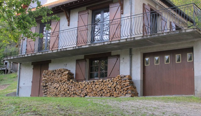 House in castle country, in the countryside near Blois