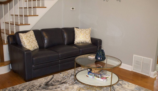 House in Dogtown walking distance to the Zoo and Restaurants