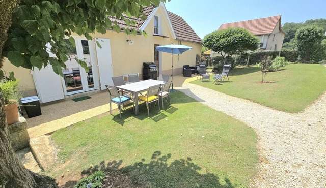 House in Dordogne with Terrace and Garden, near Sarlat