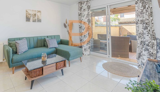 House in Empuriabrava 8 minutes from the beach