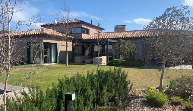 House in Golf Emporda, three min. from Golf Emporda, at 7m, next to Pals beach.