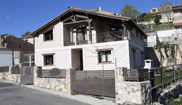 House in Fompedraza for 7/8 people in Ribera del Duero, near Peñafiel