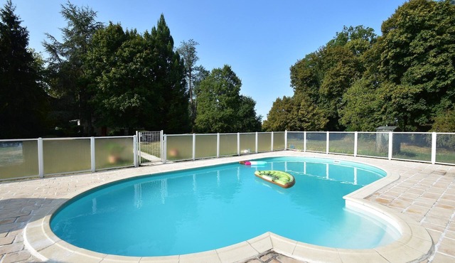 House in Burgundy with Private Pool