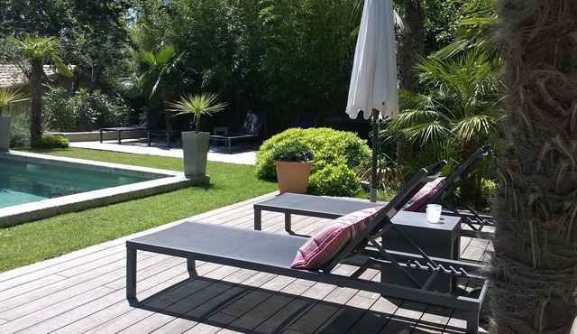 House in Provence. Orangery, great comfort. Villeneuve les Avignon.
