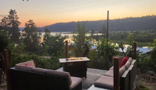 House in Harrison with Lake View