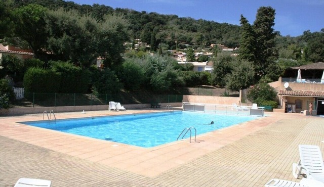 House in la Croix-Valmer - Swimming pool and tennis court in residence