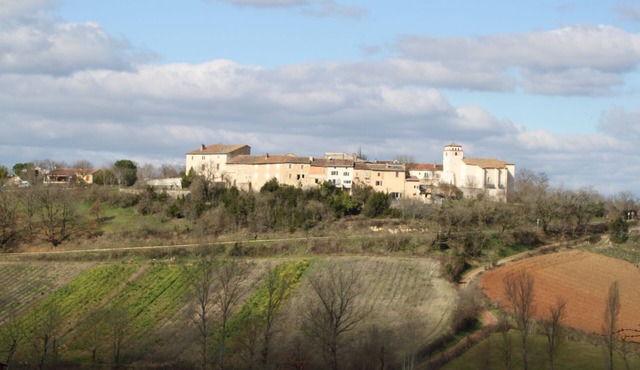 house in medieval village close to ALBI