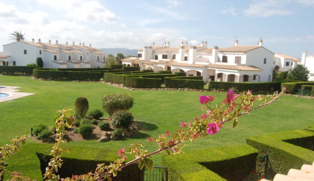House in natural park 100m from the beach, with garden and pool, WIFI Tranquility