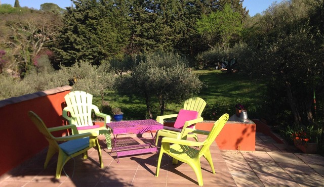 House in olivette, 5 minutes' walk from the market, Cévennes view,
