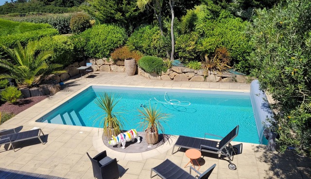 House in one of Plœmeur, in Lomener, (small Breton port)