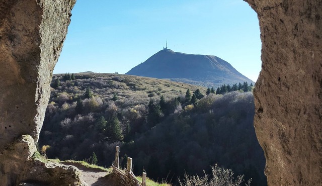 House in Parc des Volcans d'Auvergne near Clermont Fd