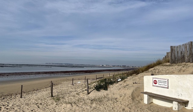 House in private wooded village with direct beach access