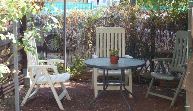 House in quiet subdivision