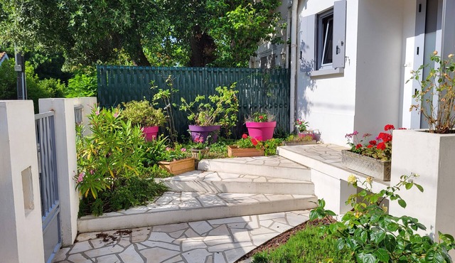 House in Royan From The Park, 5 Minutes From The Beach