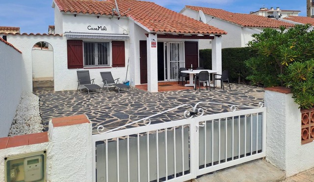 House in Santa Margarita in Roses with Barbecue