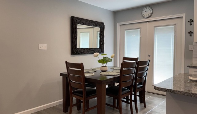 House in south Austin close to downtown, parks, shopping centers, restaurants