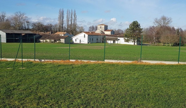 House in the heart of the vineyards, 10 minutes from the Jonzac thermal baths