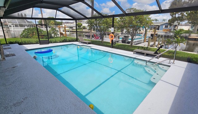 House in Tampa fl , 3-bedroom , 2 bathroom , pool