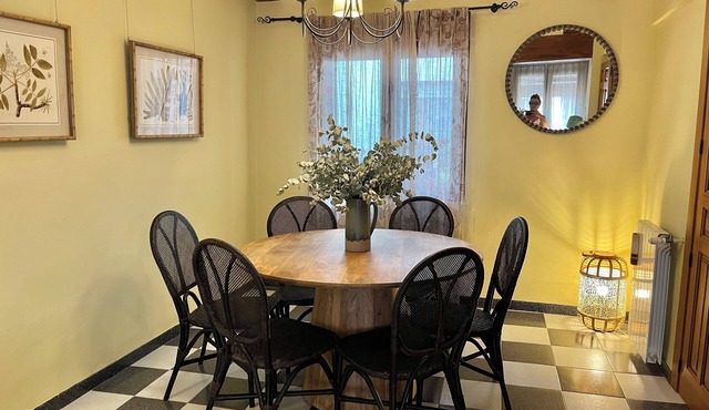 House in the center of town with all amenities.
