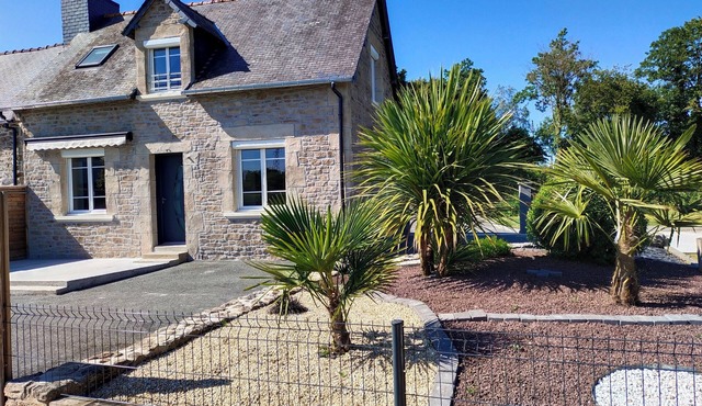 House in the countryside, 15 minutes from the beach.