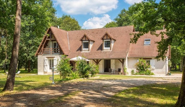 House in the heart of a large garden