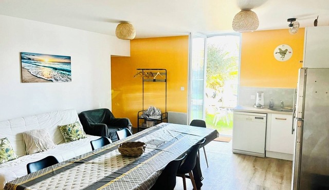 House in the heart of nature near the Landes Ocean