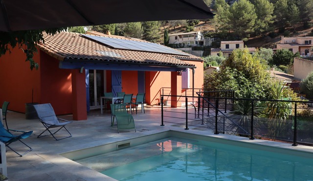 House in the heart of Provence, in Sainte Beaume, ideal for families