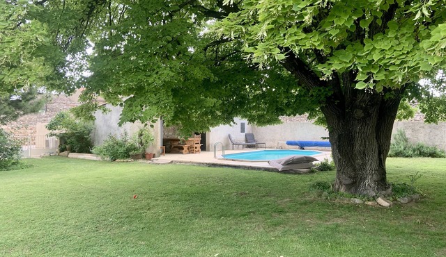 HOUSE IN THE HEART OF THE ALPILLES
