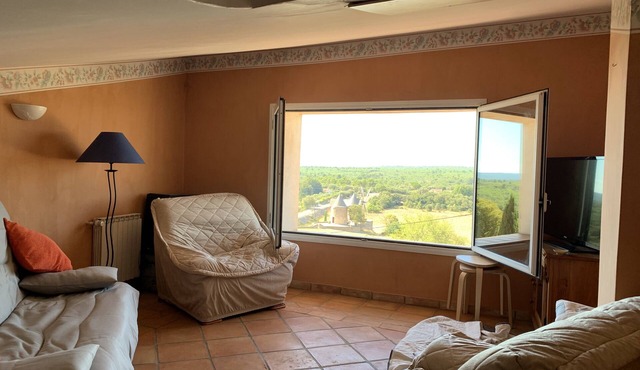 House in the heart of the village, in the Verdon National Park, near the lakes.
