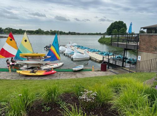 House in the Park 5 Min from O'Hare