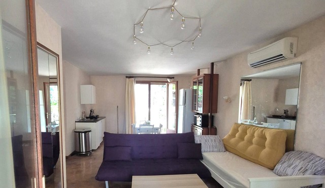 House in the South of France, 15 minutes from the Mediterranean Sea - sleeps 5