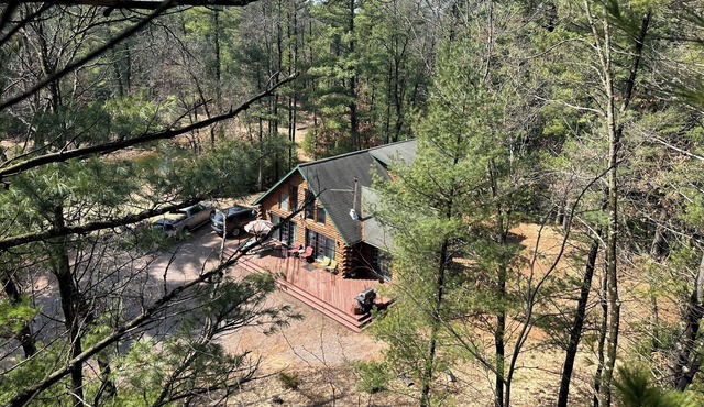 House in the woods perfect vacation rental for those to escape
