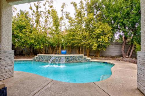 House in Vegas with Heated Pool