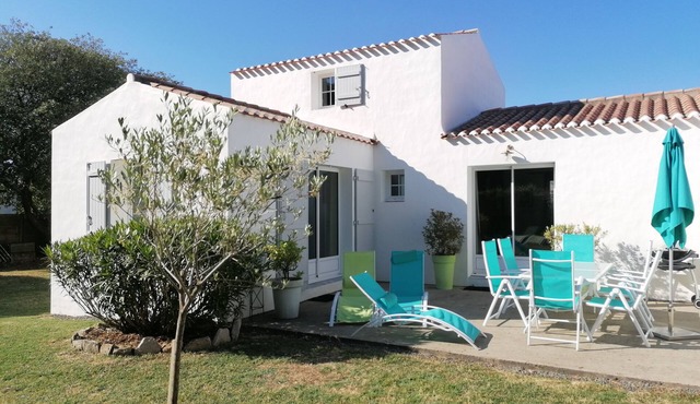 House Ker Pierre-Levée 4 bedrooms close to sea and shops