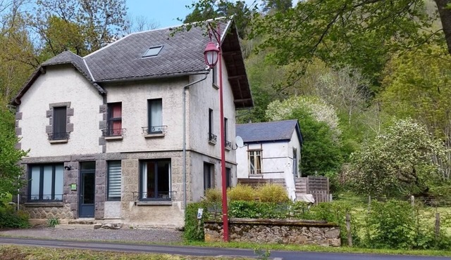 House La Couze - CHAMBON SUR LAC