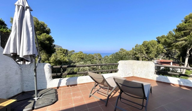 House; 'la falconera', near to the beach.